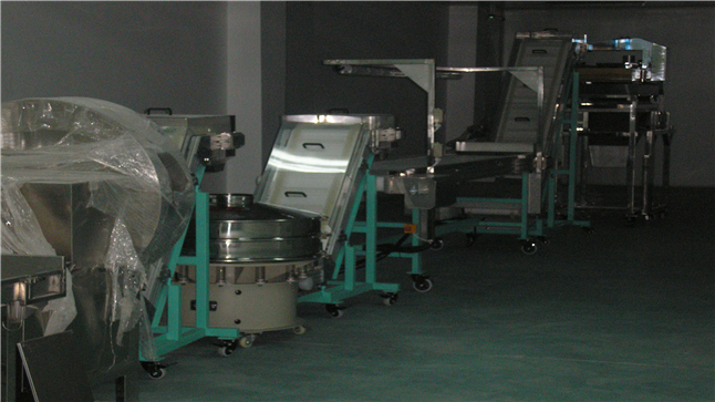 Chinese herbal medicine screening production line (2)