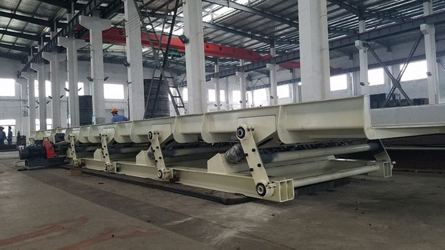 Single-Mass Connecting Rod Vibratory Conveyor